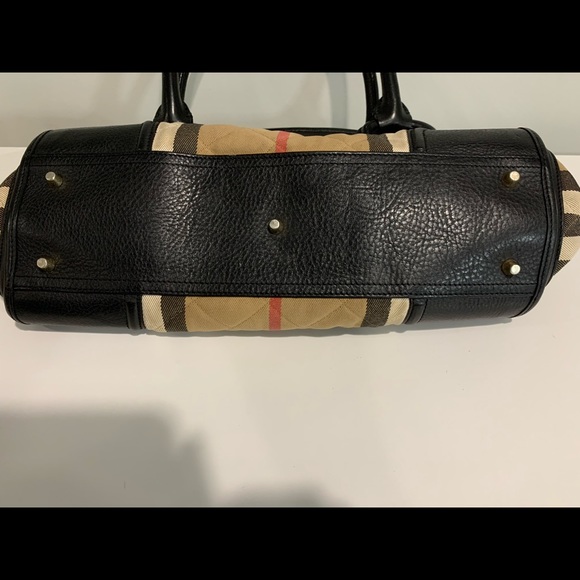 Burberry Bag - Picture 7 of 9